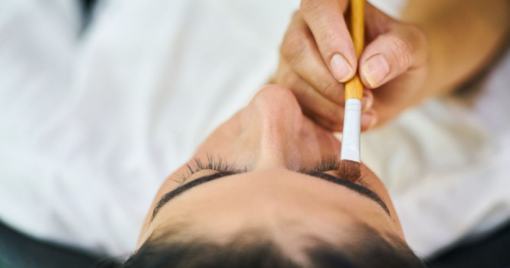 Как правильно подготовить кожу к макияжу: советы визажистов