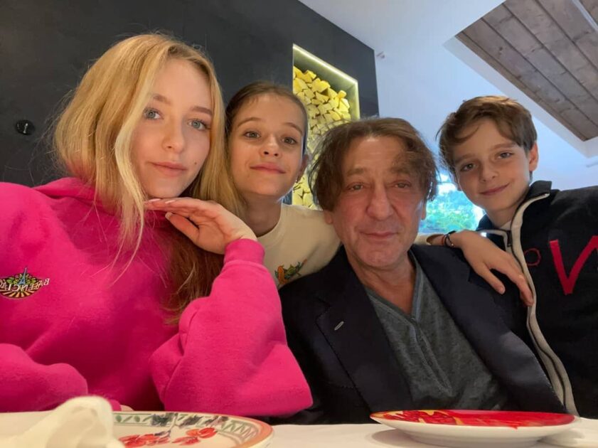 Григорий Лепс готовится взять детей из детского дома