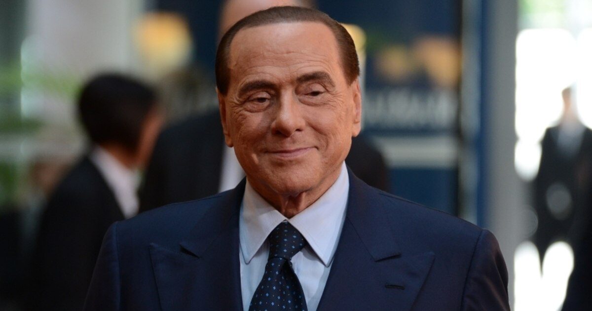 Умер экс-премьер Италии Берлускони Умер экс-премьер Италии Берлускони