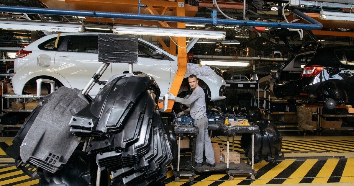 «АвтоВАЗ» намерен возобновить производство Lada в Казахстане