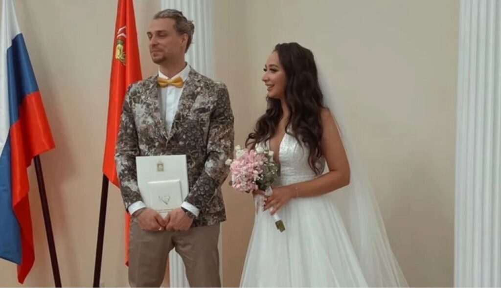 «Плохая примета» на свадьбе сработала: сын Сенчуковой и Рыбина внезапно развелся