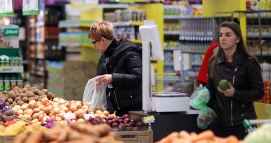 Назван самый продаваемый продукт в 2025 году в России