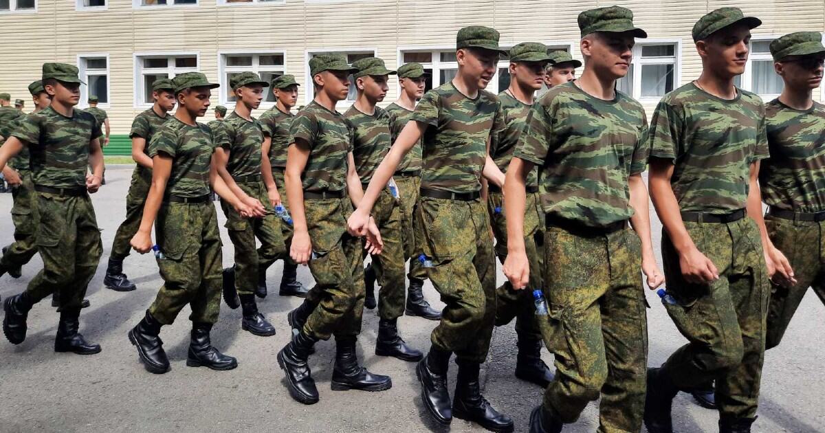 Полпред президента Трутнев призвал возродить в РФ всеобщую военную подготовку