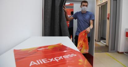 Россияне узнали, как защитить себя от подделок иностранных брендов
