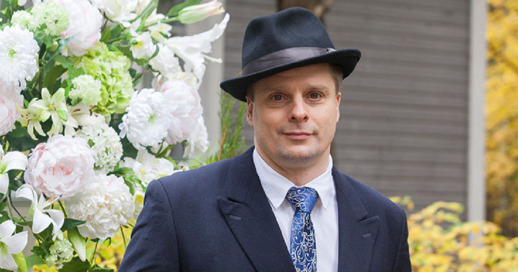 51-летний Александр Носик впервые стал отцом