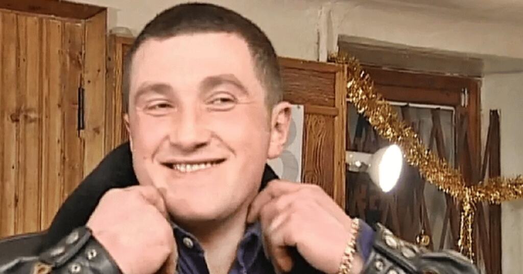 Как сложилась судьба актера, сыгравшего Толю «Доктора» в «Бандитском ...