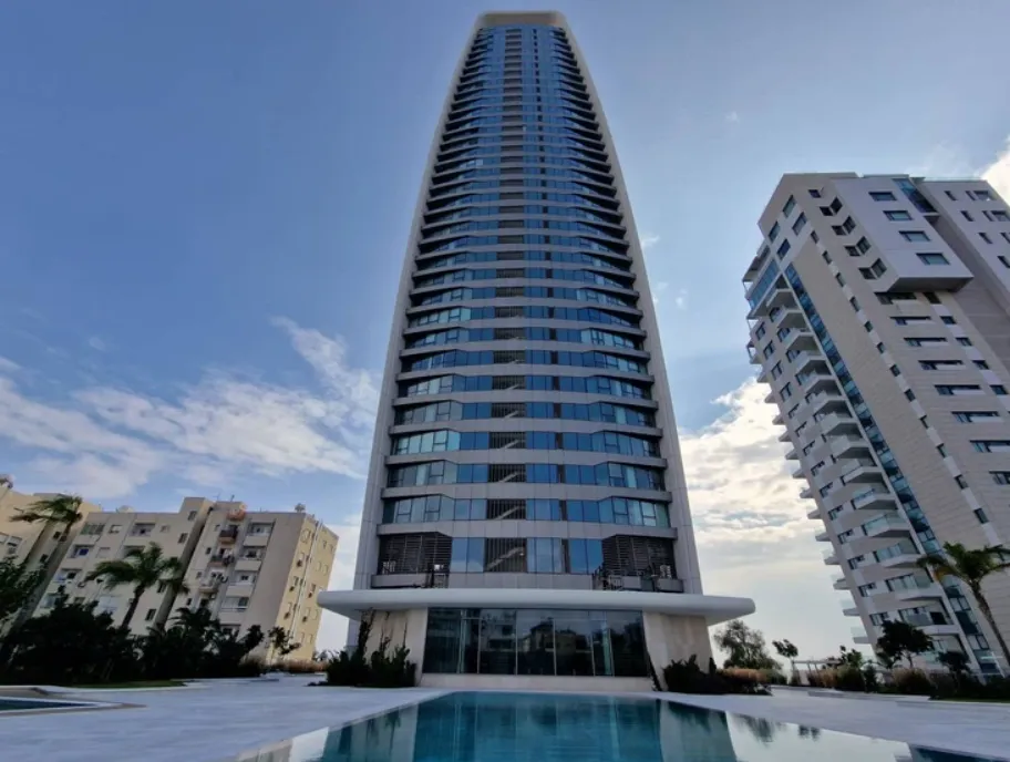 Покинувшие Израиль Пугачева и Галкин* купили роскошные апартаменты на Кипре
