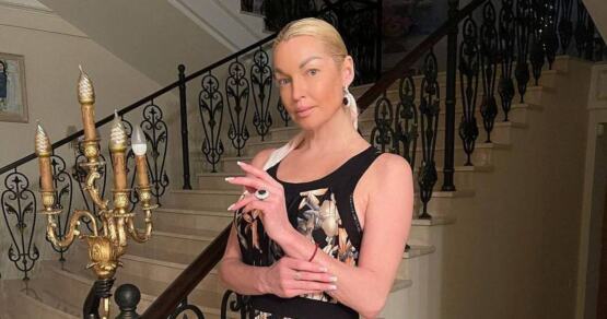 Анастасия Волочкова перенесла операцию в Германии