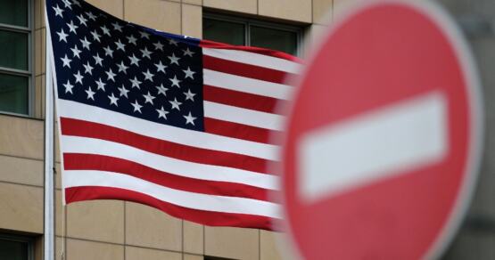 США временно сняли некоторые санкции с российской нефти