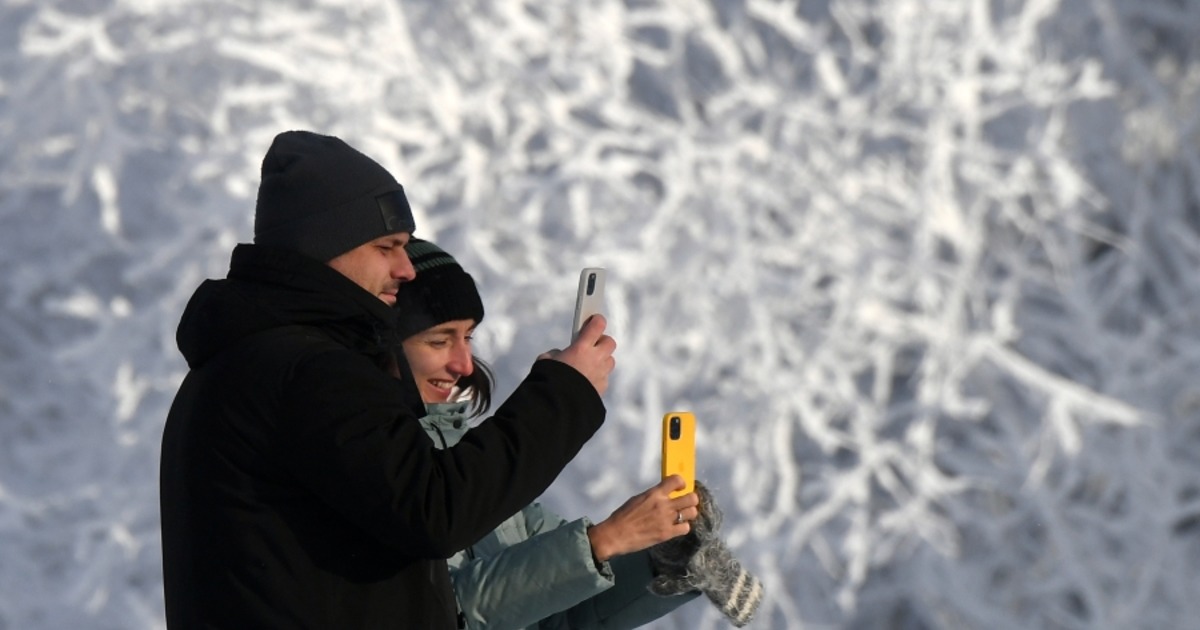Эксперты рассказали, как пользоваться смартфоном в мороз