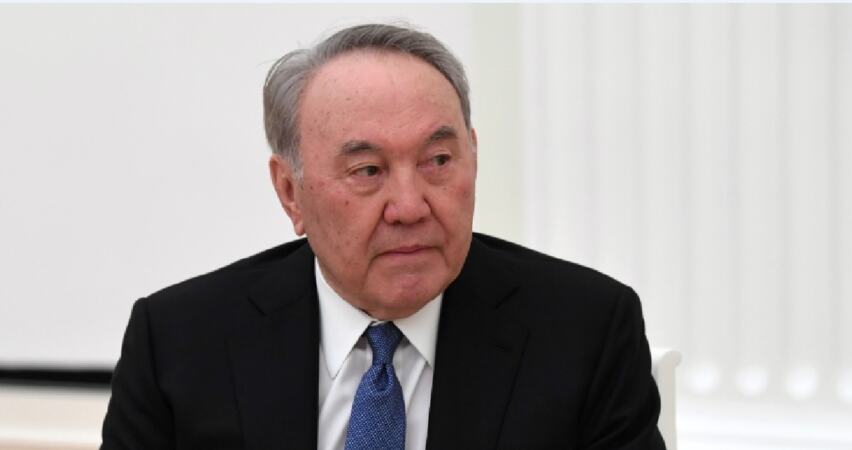 Нурсултан Назарбаев впервые признал наличие второй семьи