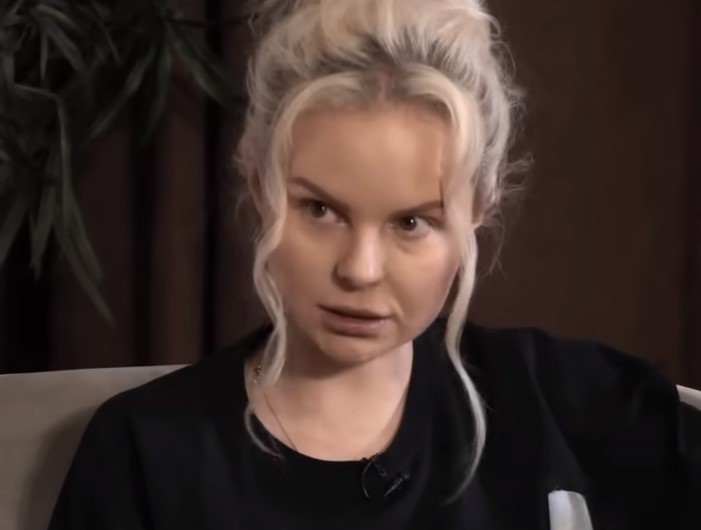 Алиса Вокс рассказала о том, как Сергей Шнуров запер ее на 17 часов