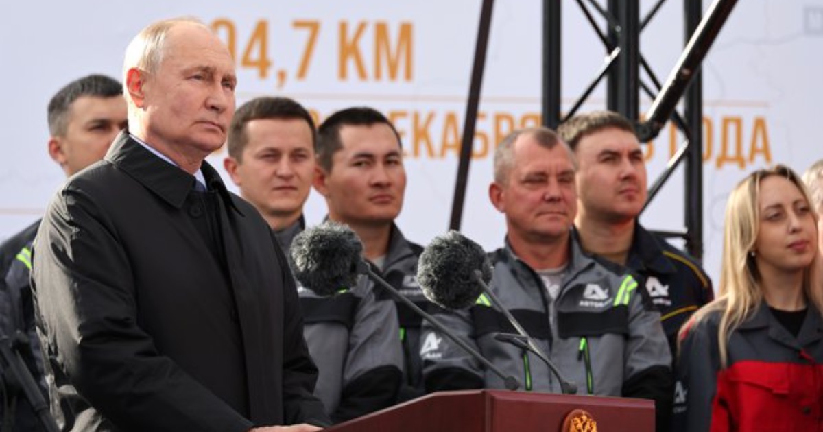 Путин объяснил цены на проезд по платным автодорогам