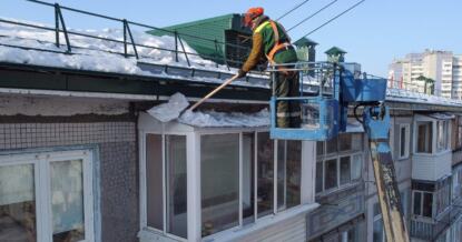 Адвокат объяснил, нужно ли разрешение на остекление балкона