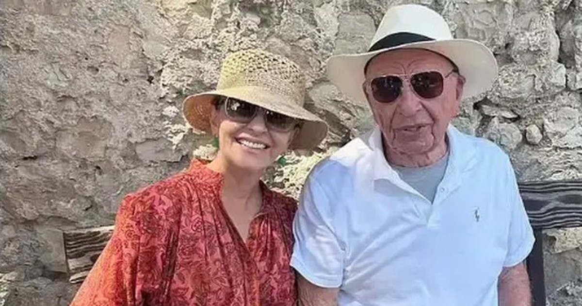Бывшая теща Абрамовича выходит замуж за 92-летнего миллиардера