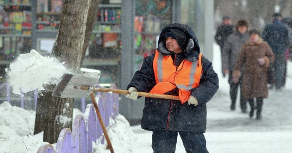 Володин пригрозил властям Саратова уголовной статьей за плохую уборку города