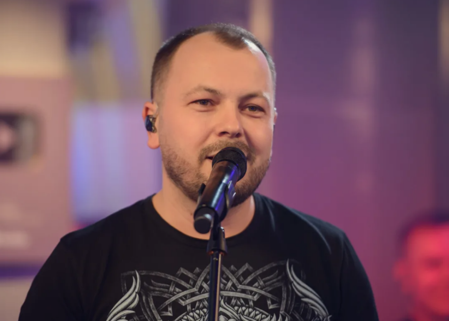 Ярослав Сумишевский раскрыл, как пережил смерть жены, погибшей в ДТП Ярослав Сумишевский раскрыл, как пережил смерть жены, погибшей в ДТП