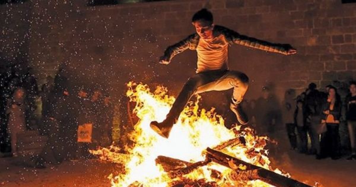 В Иране человек  потсрадали при празднованиях на фестивале огня