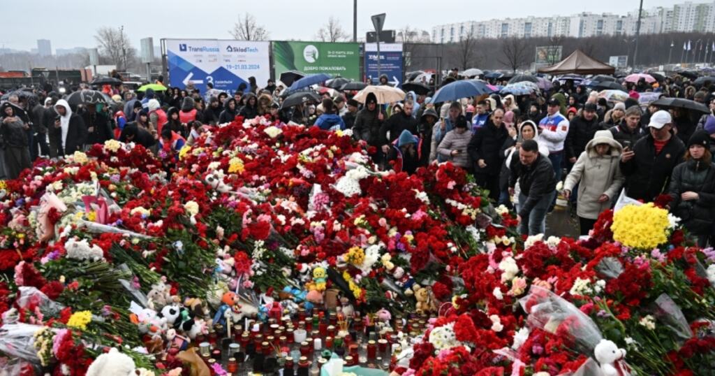 Россияне собрали сотни миллионов рублей для пострадавших в теракте