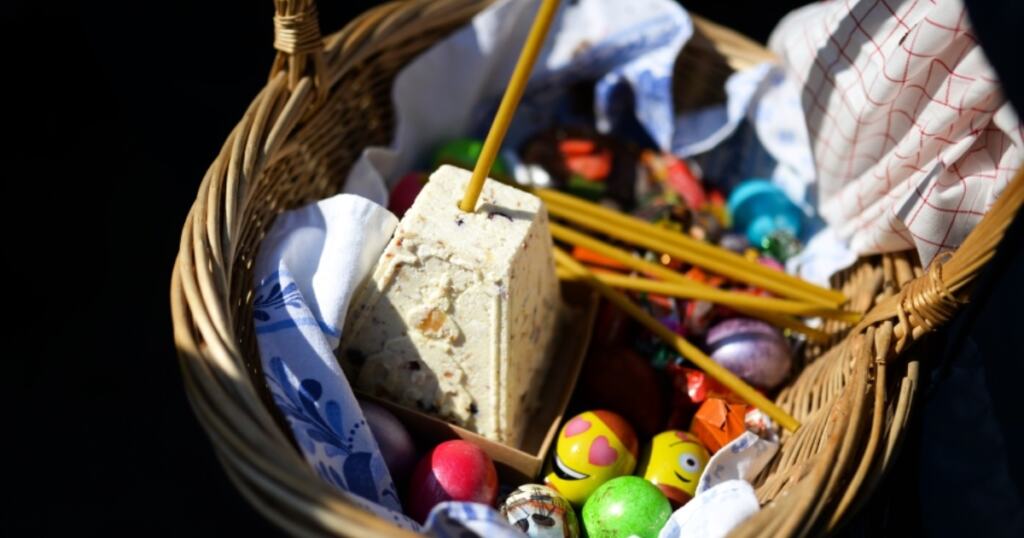Творожная пасха: значение и история праздничного угощения
