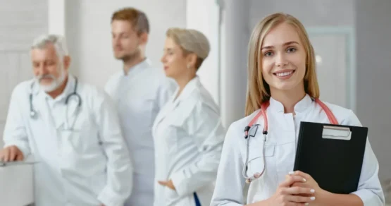 Эксперты объяснили опасность лайфхаков из соцсетей при носовом кровотечении