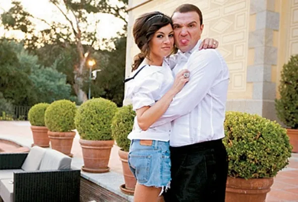 Обожал Бережную, но женился на дочери олигарха: как выглядит жена Сихарулидзе