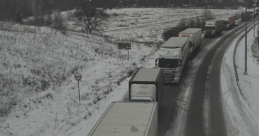 Москву парализовали 9-балльные пробки