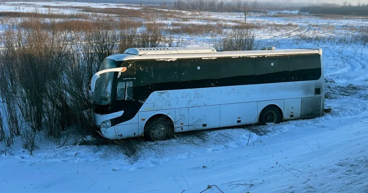 Автобус с вахтовиками перевернулся в Забайкальском крае