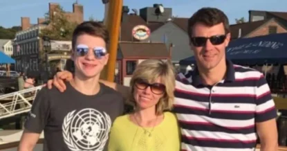 Максим Наумов рассказал о том, как вспоминает погибших в авиакатастрофе родителей