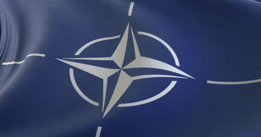 Самолет НАТО провел разведку у Черного моря