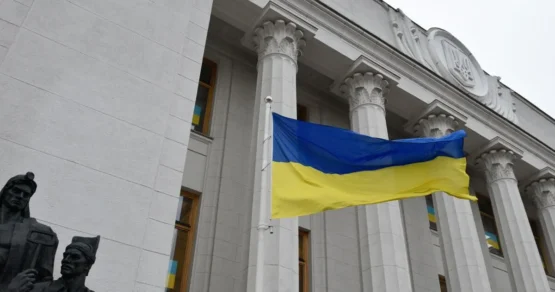 Депутат Рады объявила забастовку, требуя уволить Александра Сырского