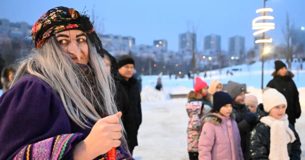 В Госдуме предложили запретить рекламу магов, ведьм и нутрициологов В Госдуме предложили запретить рекламу магов, ведьм и нутрициологов