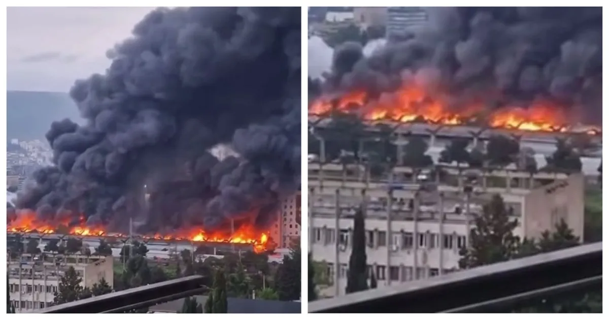 В центре Тбилиси горит вещевой рынок В центре Тбилиси горит вещевой рынок