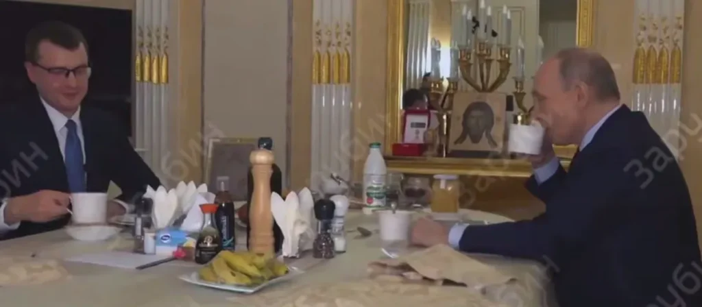 Путин показал, что хранит в холодильнике в кремлевской квартире