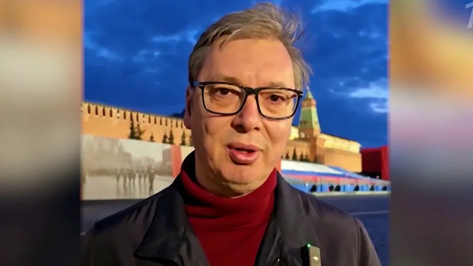 Президент Сербии записал обращение на Красной площади