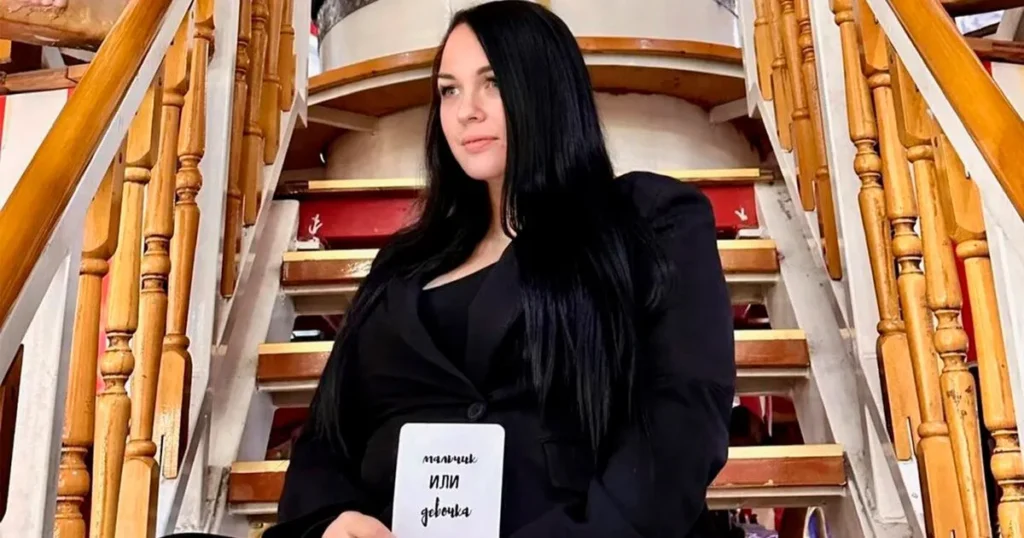 Внучка Стриженова лишилась зубов после родов