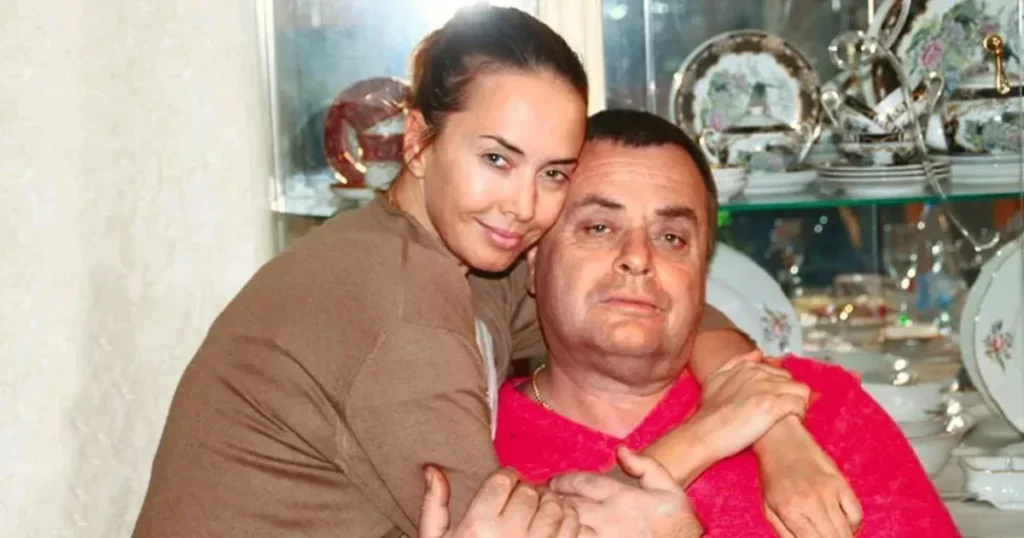 Отец Жанны Фриске заявил, что мать певицы серьезно больна