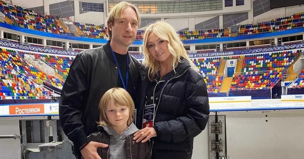 Евгений Плющенко появился на публике после пластической операции