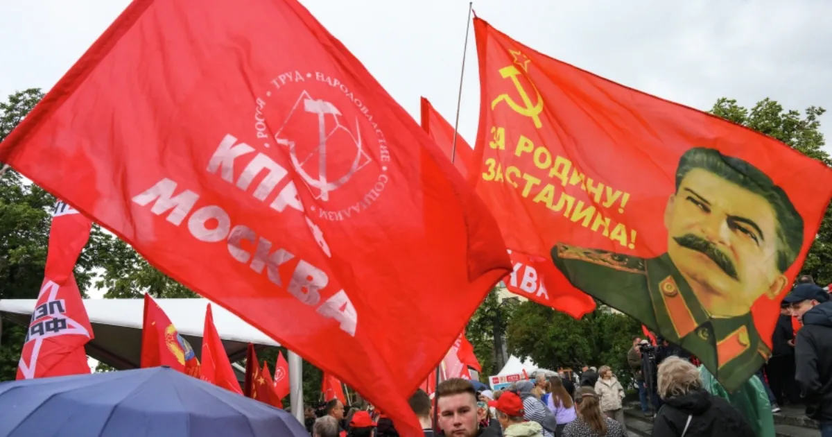 В Госдуме заявили об изменении позиции КПРФ по отношению к Сталину В Госдуме заявили об изменении позиции КПРФ по отношению к Сталину