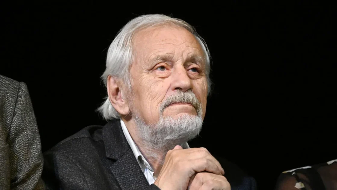 Скончался режиссер и актер Малого театра Владимир Сафронов Скончался режиссер и актер Малого театра Владимир Сафронов