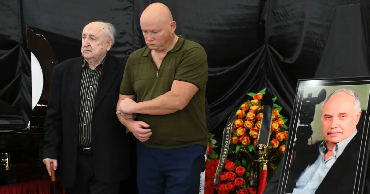Умер режиссер легендарного сериала «Вечный зов» Валерий Усков Умер режиссер легендарного сериала «Вечный зов» Валерий Усков