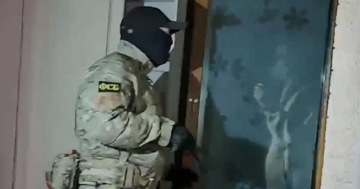 ФСБ показала кадры задержания террористок в Крыму