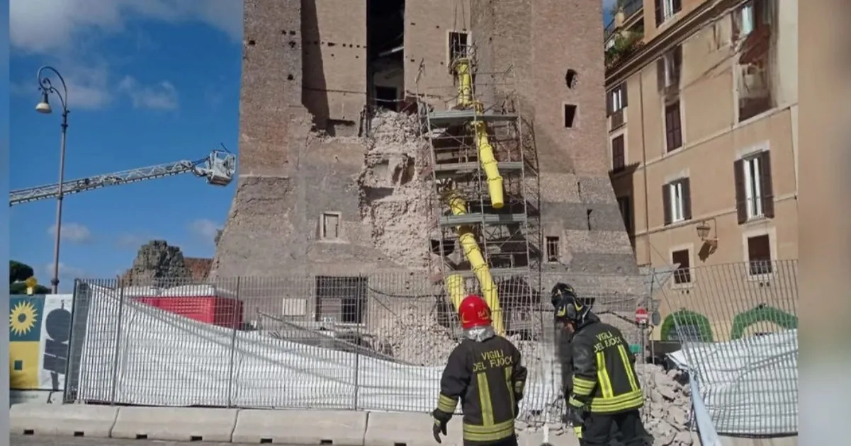 В центре Рима обрушилась часть средневековой башни