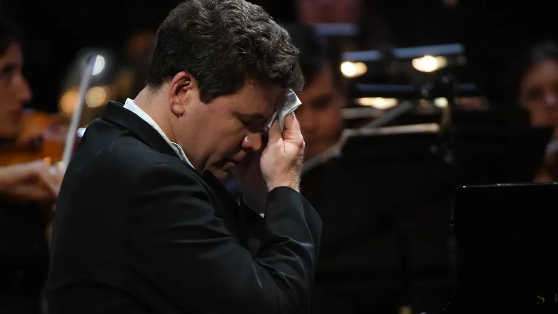 Денис Мацуев пострадал во время гастролей в Китае