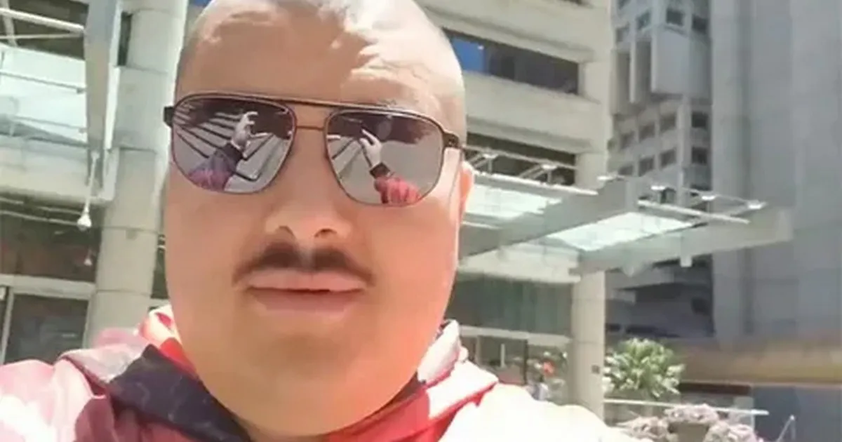 Живущий в консульстве в Австралии россиянин пожаловался на ограничения