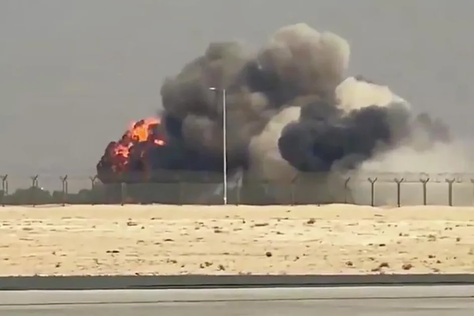 Индийский самолет разбился в Дубае Индийский самолет разбился в Дубае