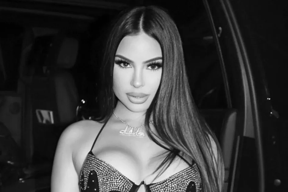 В США убита певица Delarosa В США убита певица Delarosa