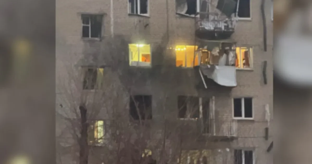 Украинский БПЛА ударил по пятиэтажке в Волгограде