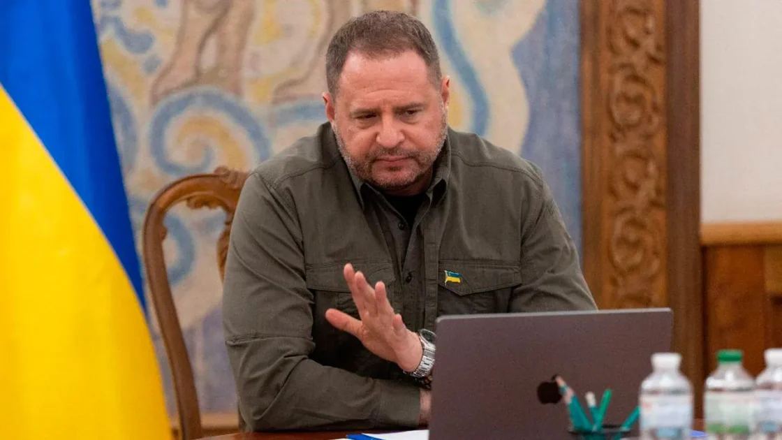 В России объяснили отставку Ермака