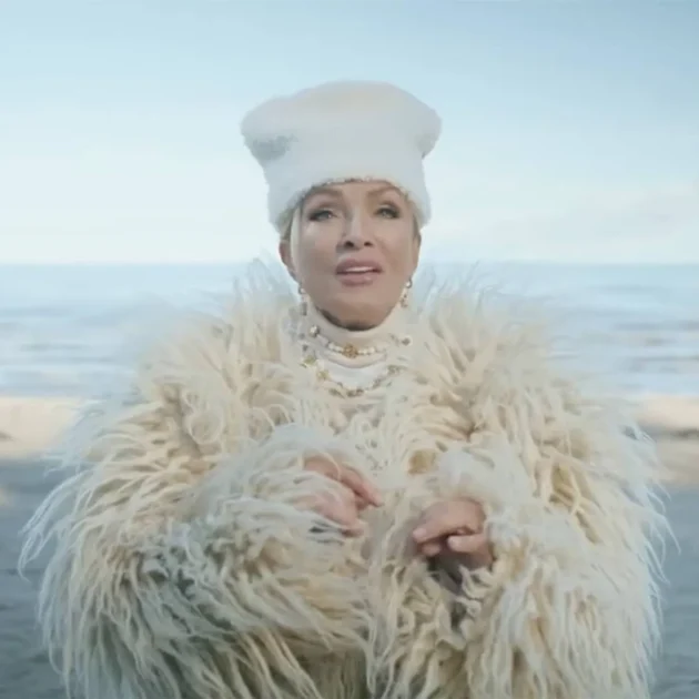 Лайму Вайкуле раскритиковали из-за песни